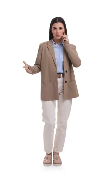 Vacker Affärskvinna Talar Smartphone Mot Vit Bakgrund — Stockfoto