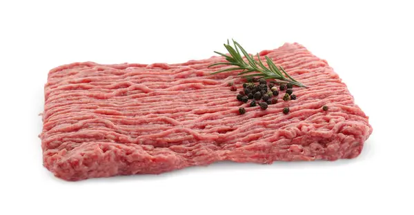 Rauw Vers Gehakt Vlees Met Rozemarijn Peper Geïsoleerd Wit — Stockfoto