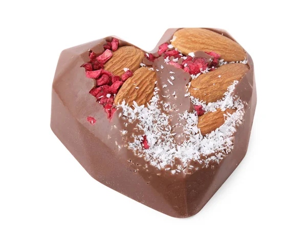 Leckere Schokolade Herzförmige Bonbons Mit Nüssen Auf Weißem Hintergrund — Stockfoto