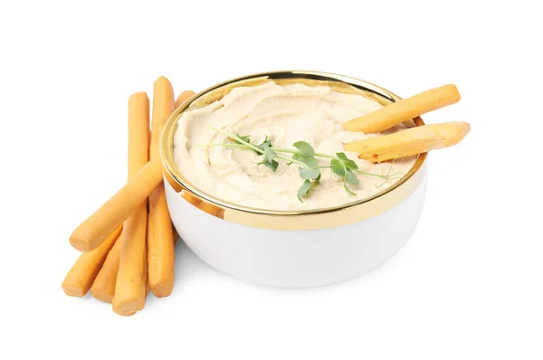 Köstlicher Hummus Mit Grissini Sticks Isoliert Auf Weiß — Stockfoto