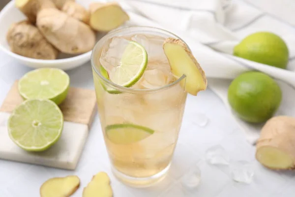 Glass Tasty Ginger Ale Ice Cubes Ingredients White Tiled Table — Stock Photo, Image
