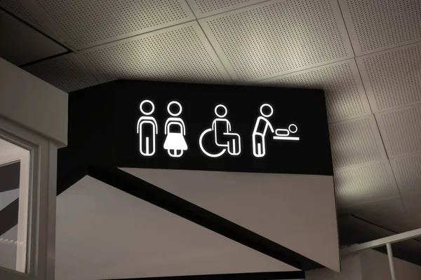 Символи Чорному Знаку Торговому Центрі Біля Громадського Туалету — стокове фото