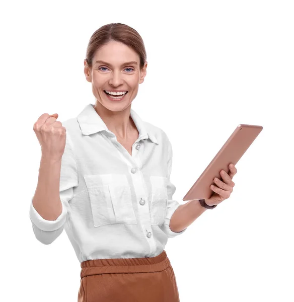 漂亮而快乐的女商人 有白色背景的平板电脑 — 图库照片