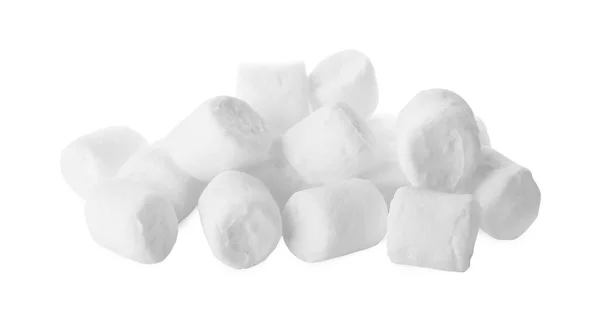 Stapel Zoete Gezwollen Marshmallows Geïsoleerd Wit — Stockfoto