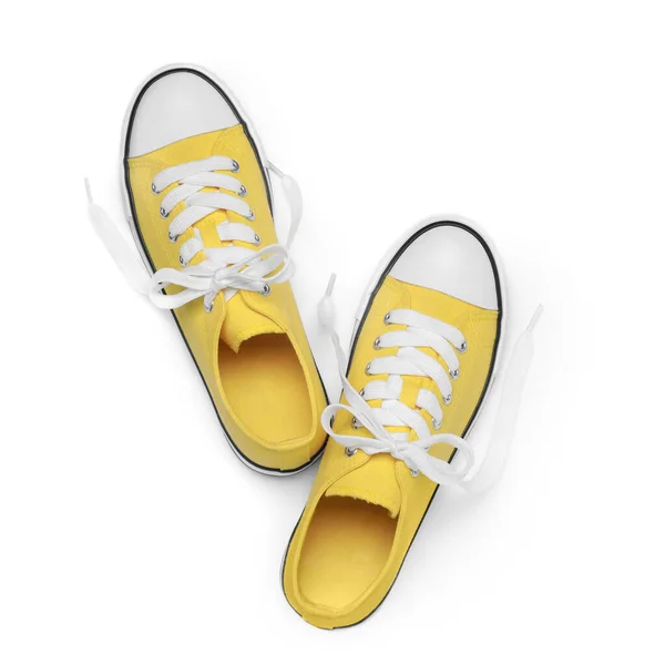 Par Zapatillas Clásicas Amarillas Vieja Escuela Aisladas Blanco Vista Superior —  Fotos de Stock