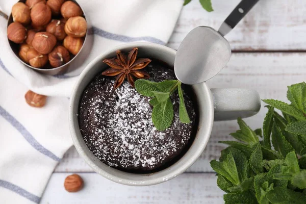 Lekkere Chocoladetaart Witte Houten Tafel Plat Gelegd Magnetron Taart Recept — Stockfoto
