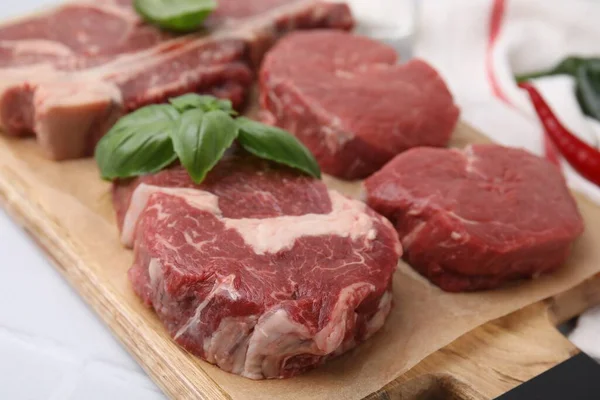 쇠고기 고기를 뚜껑을 닫는다 — 스톡 사진