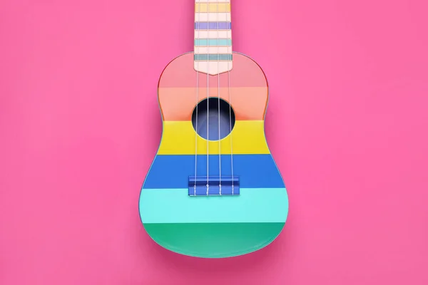 Ukulélé Coloré Sur Fond Rose Vue Dessus Instrument Musique Cordes — Photo