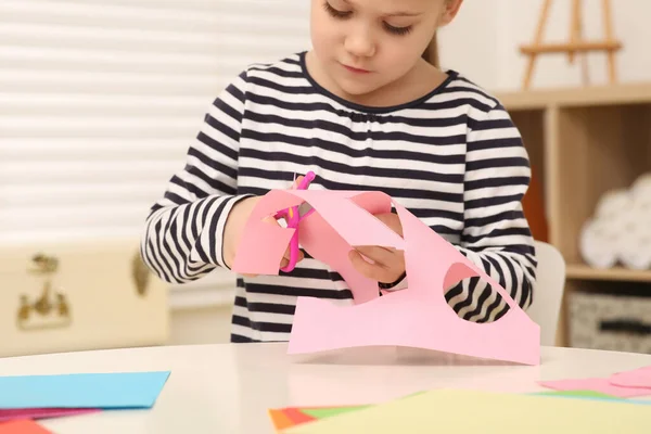 Girl Cutting Pink Paper Desk Room Closeup Home Workplace — ストック写真