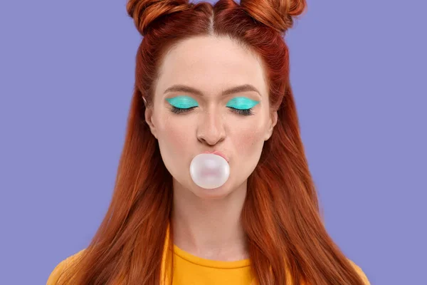 Beautiful Woman Bright Makeup Closed Eyes Blowing Bubble Gum Violet — Stock Photo, Image