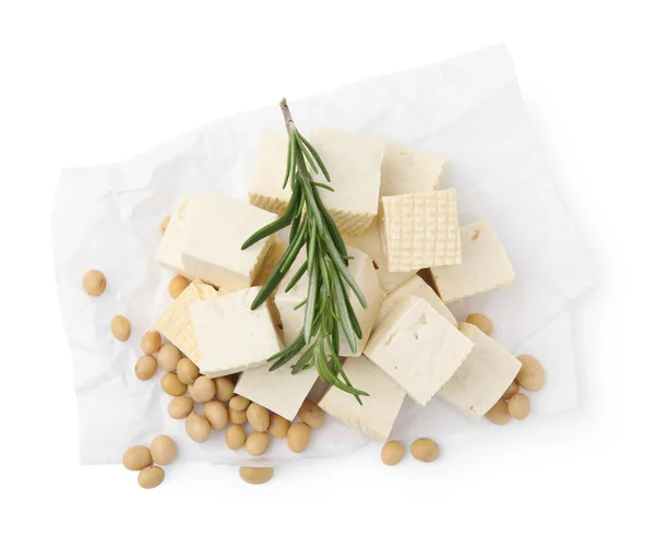 Heerlijke Tofu Kaas Rozemarijn Sojabonen Geïsoleerd Wit Bovenaanzicht — Stockfoto