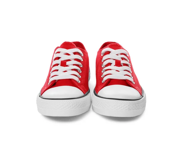 白色背景红色经典旧式运动鞋的搭配 — 图库照片