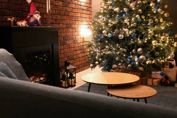 Beautiful Tree Festive Lights Christmas Decor Living Room Interior Design — Zdjęcie stockowe