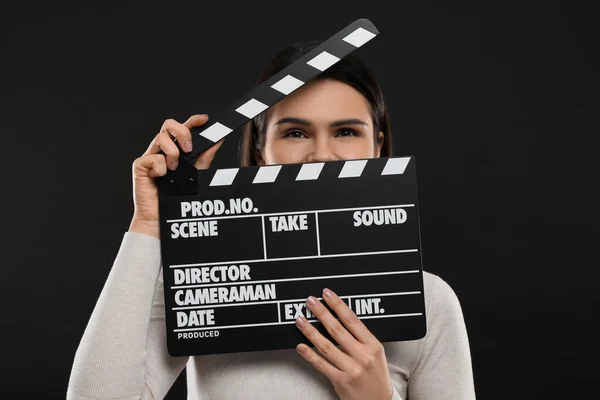 Siyah Arka Planı Olan Bir Aktris Film Endüstrisi — Stok fotoğraf
