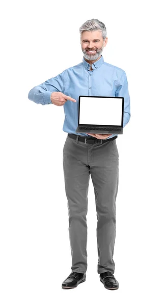 Rijpere Zakenman Stijlvolle Kleding Met Laptop Witte Achtergrond — Stockfoto