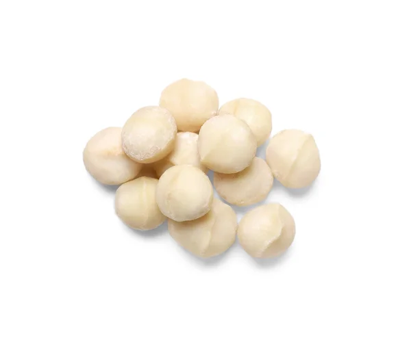 Köstliche Geschälte Macadamia Nüsse Isoliert Auf Weiß Von Oben — Stockfoto