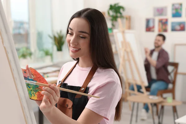 Group Students Attending Painting Class Studio Creative Hobby — Stock Photo, Image