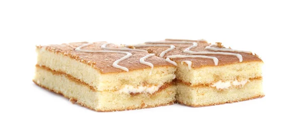 집에서 맛있는 스펀지 케이크는 흰색으로 — 스톡 사진
