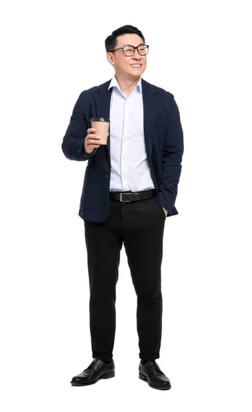 Geschäftsmann Anzug Mit Einer Tasse Getränk Auf Weißem Hintergrund — Stockfoto