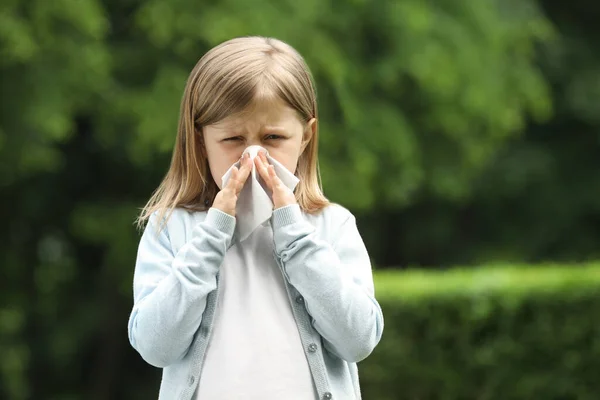 Little Girl Suffering Seasonal Spring Allergy Outdoors Space Text — Stock Photo, Image