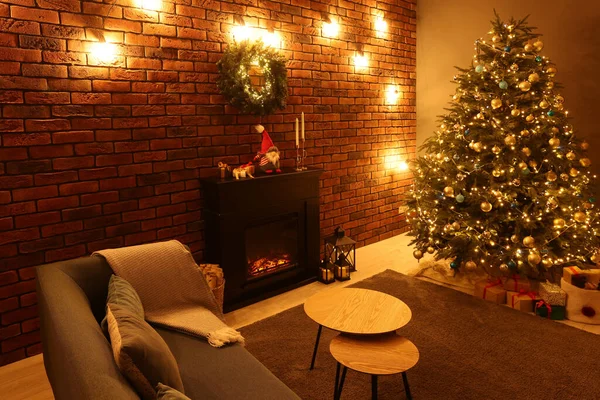 Beautiful Tree Festive Lights Christmas Decor Living Room Interior Design — стоковое фото
