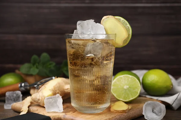 Glass Tasty Ginger Ale Ice Cubes Ingredients Wooden Table — Stock Photo, Image