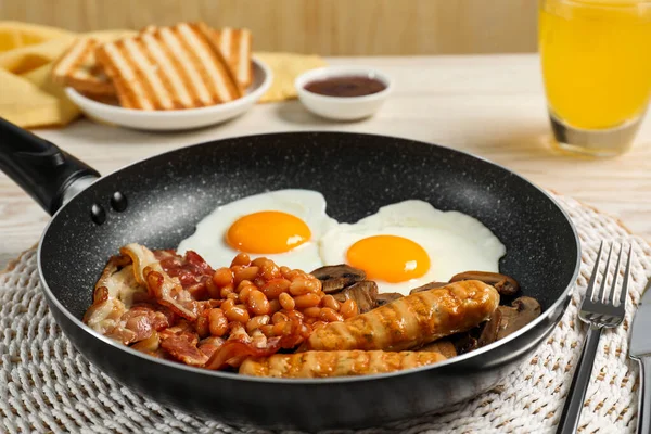 Фраза Приготуванням Традиційного Англійського Сніданку Білому Столику — стокове фото