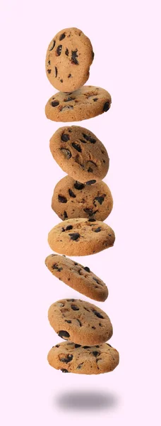 Délicieux Biscuits Aux Pépites Chocolat Tombant Sur Fond Clair — Photo