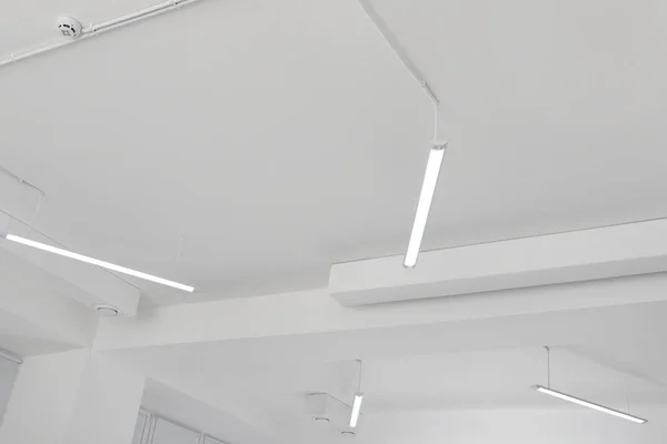 White Ceiling Modern Lighting Room Low Angle View —  Fotos de Stock