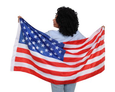 4 Temmuz - Amerika 'nın Bağımsızlık Günü. Beyaz arka planda ABD bayrağını tutan kadın