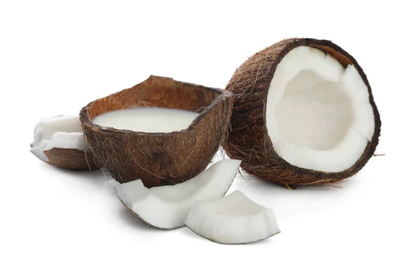Kokosové Mléko Řezané Ořechy Bílém Pozadí — Stock fotografie