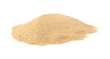 Güzel kuru kumsal, beyaz kumsalda izole.