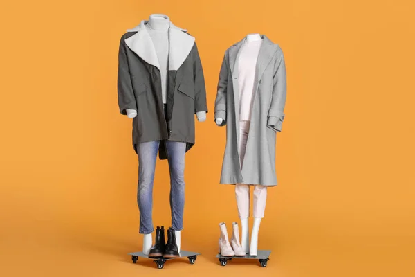Maniquíes Con Botas Vestidas Con Estilo Abrigo Chaqueta Suéter Cuello — Foto de Stock