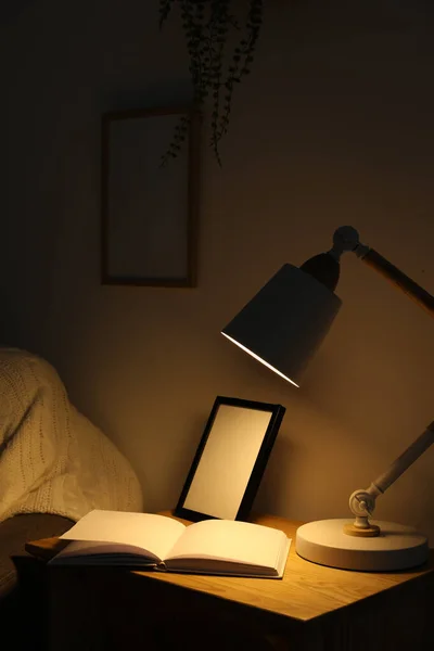 Stylish Modern Desk Lamp Open Book Frame Wooden Cabinet Dark —  Fotos de Stock