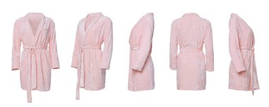 Beyaz arka planda açık pembe kadife bornozlu kolaj, farklı görüşler