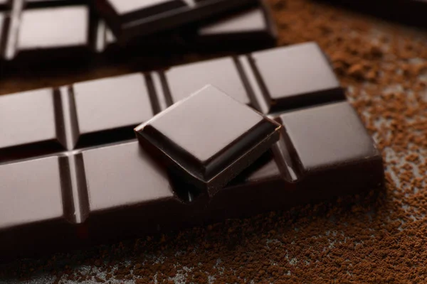 Delicioso Chocolate Escuro Cacau Mesa Close — Fotografia de Stock