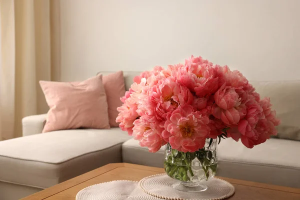 Belles Pivoines Roses Dans Vase Sur Table Maison Espace Pour — Photo