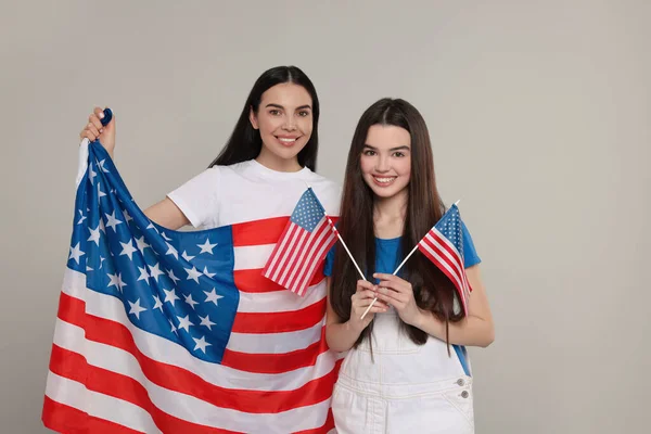 Juli Unabhängigkeitstag Der Usa Glückliche Frau Und Ihre Tochter Mit — Stockfoto