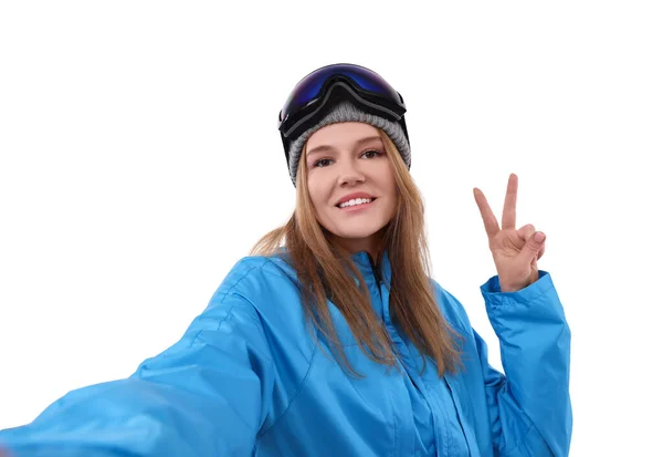 Mulher Bonita Óculos Esqui Tomando Selfie Fundo Branco — Fotografia de Stock