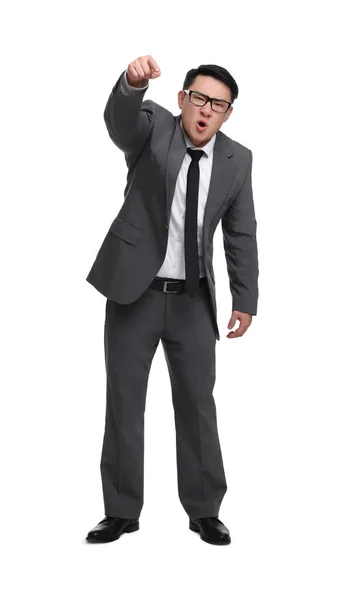 白い背景で叫んでスーツの怒っているビジネスマン — ストック写真