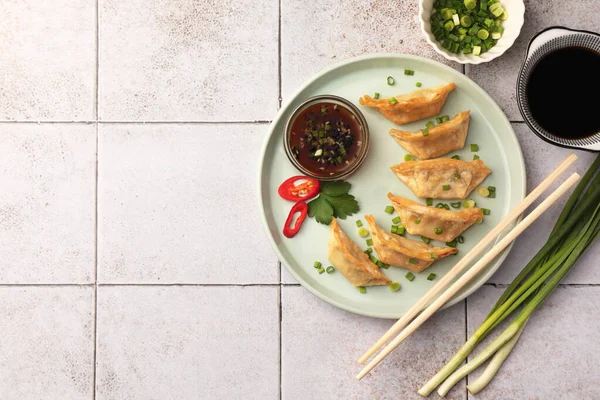Delicious Gyoza Asian Dumplings Served Light Tiled Table Flat Lay — Stock Photo, Image