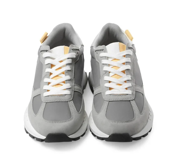 Bir Çift Şık Gri Spor Ayakkabısı Beyaza Izole Edilmiş — Stok fotoğraf