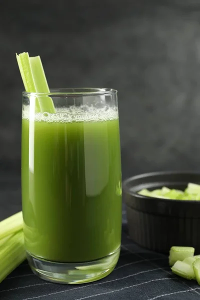 Glass Delicious Celery Juice Vegetables Table Closeup — Stock Photo, Image
