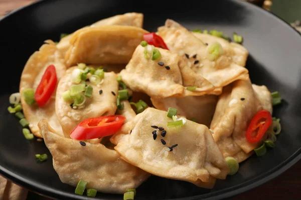 Delicious Gyoza Asian Dumplings Sesame Seeds Green Onions Chili Peppers — Stock Photo, Image