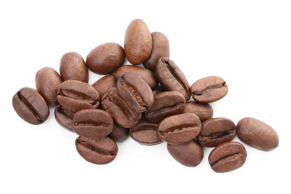 Veel Aromatische Gebrande Koffiebonen Geïsoleerd Wit Bovenaanzicht — Stockfoto