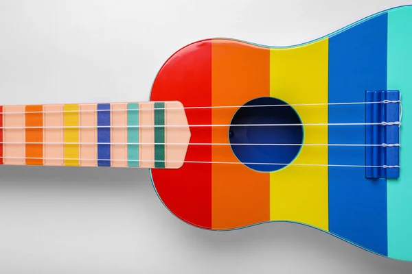 Ukulélé Coloré Sur Fond Blanc Vue Dessus Instrument Musique Cordes — Photo