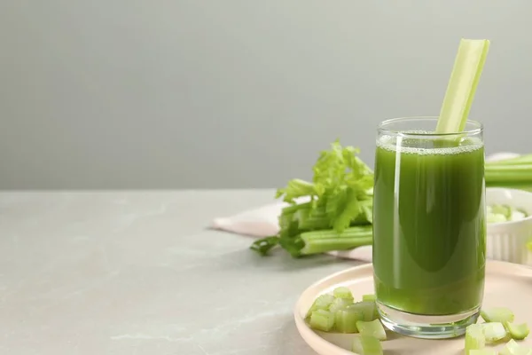 Glass Delicious Celery Juice Vegetables Grey Table Closeup Space Text — Stock Photo, Image