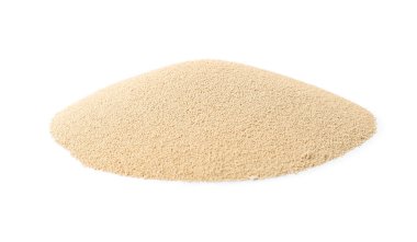 Aktif kuru granüle edilmiş maya beyazda izole edilmiş.