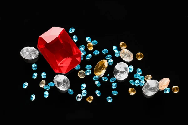 Different Beautiful Gemstones Jewelry Black Background Flat Lay — Stock Photo, Image