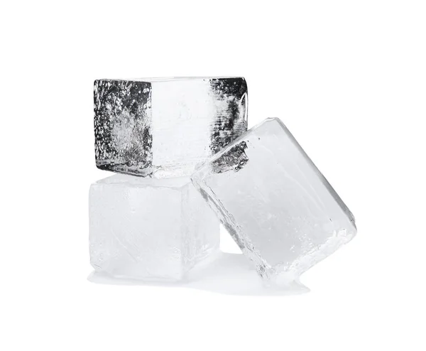 Kristallklare Eiswürfel Isoliert Auf Weißem Eis — Stockfoto
